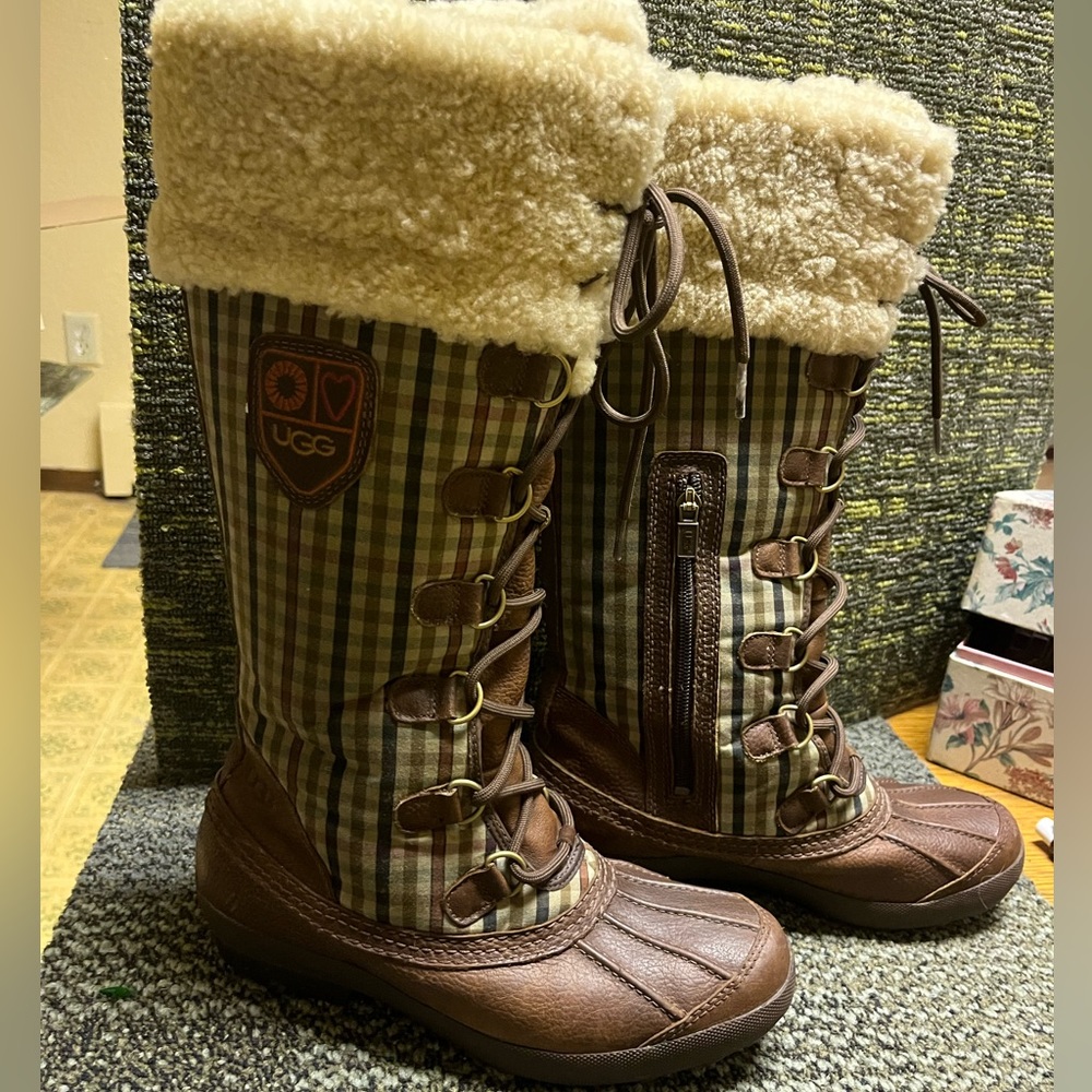 Women’s Ugg boots Brown and green plaid with leather. * Treated * for weather